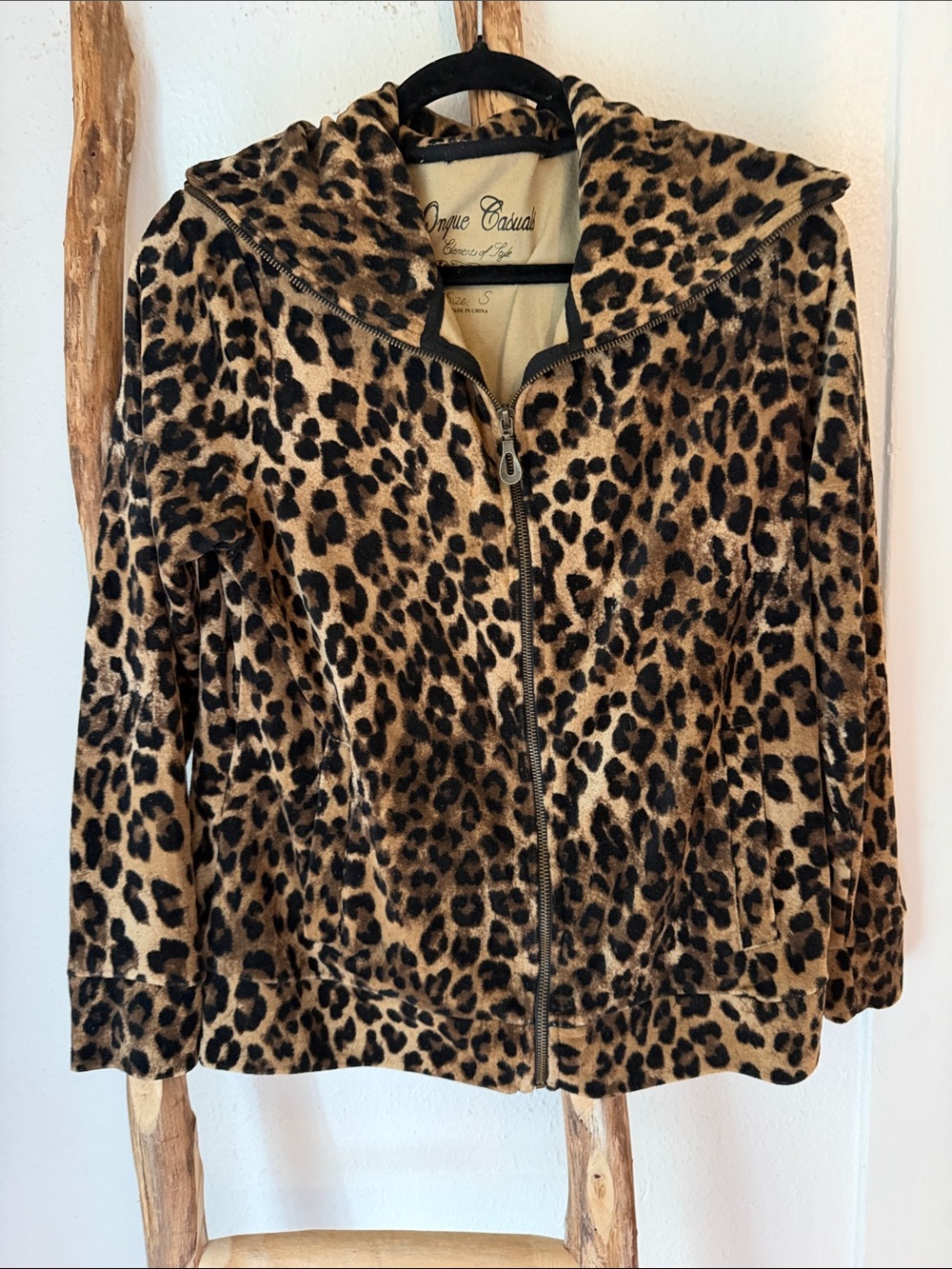 Onque Casuals Velour Leopard-Print Teddy Zip Jacket Sweatshirt Brown & Black S M